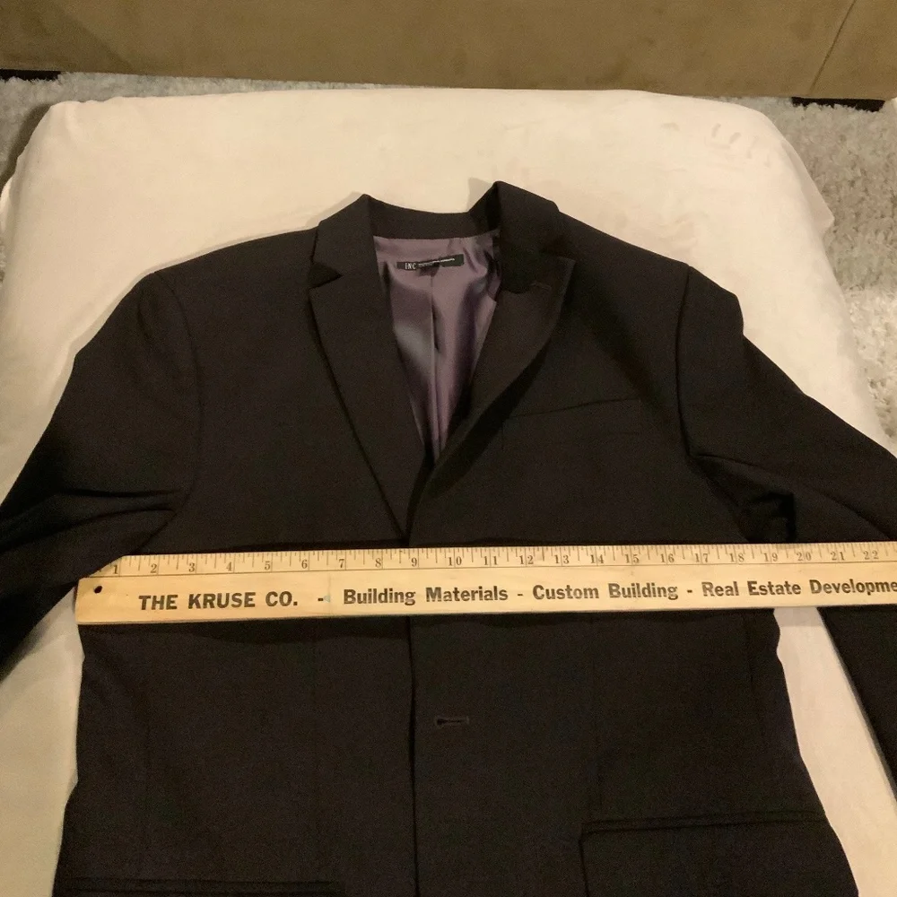 INC Men’s Suit  Jacket and Pants: Jacket Sz M, Pants W 32, L 32 Deep Purple